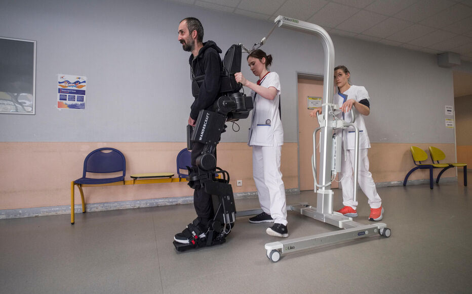 L’exosquelette de rééducation à la marche Atalante et l’hôpital La — free download